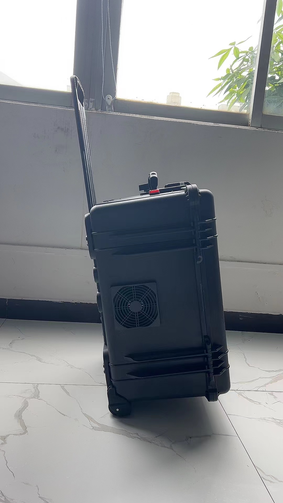 招远手拉箱型移动通信干扰器